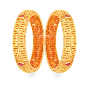 Charming Gold Bangle