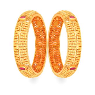 Charming Gold Bangle