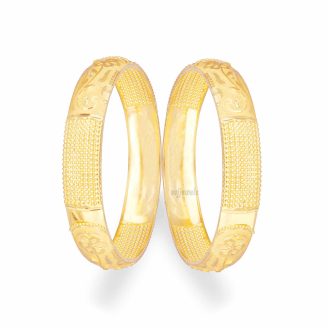 Circle Gold Bangle