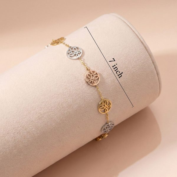 delicate chain bracelet, floral charm bracelet, 7 inch gold bracelet, everyday wear jewelry, fine jewelry for women, gold disc bracelet.