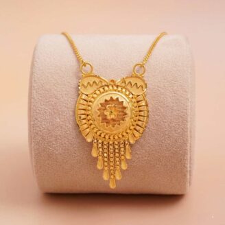 22k gold pendant, gold pendant design, traditional gold pendant, antique gold pendant, floral gold pendant, south indian pendant, bridal gold pendant, womens gold jewellery, fancy gold pendant, ethnic gold pendant, handmade gold pendant, designer gold pendant, gold chain pendant, OVJ Jewels,
