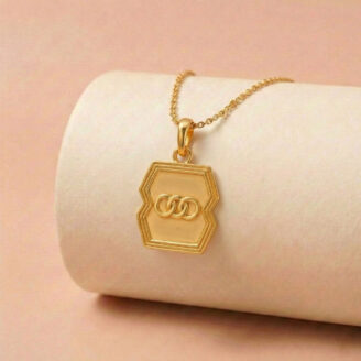22k gold pendant, gold pendant design, geometric gold pendant, designer gold pendant, modern gold pendant, ladies gold pendant, lightweight gold pendant, stylish gold pendant, gold jewelry online, trendy gold pendant, interlocking link pendant, pure gold pendant, women gold pendant, fashion gold pendant, premium gold jewelry, ovjjewels, ovj jewels, 22k pendant