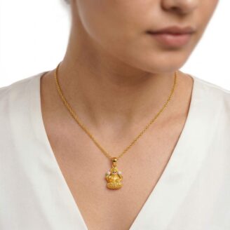101-26H714-b 22k gold lakshmi pendant, gold lakshmi pendant design, mahalakshmi gold pendant, traditional gold pendant, temple jewellery pendant, south indian gold pendant, gold dollar design, lakshmi dollar chain, ladies gold pendant, cute gold pendant, daily wear gold pendant,