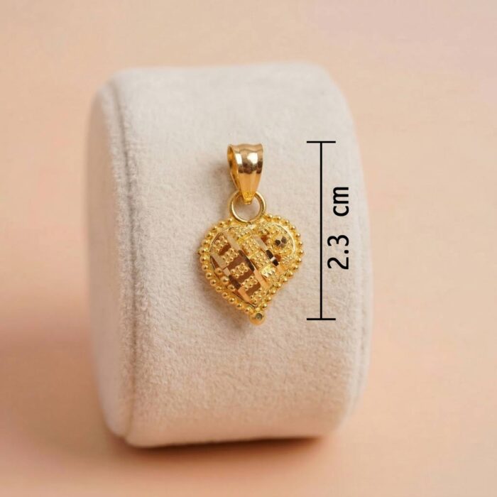 101-26L1282-c 22k gold pendant, heart gold pendant, ladies gold pendant design, stylish gold pendant, designer heart pendant, lightweight gold pendant, daily wear gold pendant, fancy gold pendant, traditional gold pendant, modern gold pendant, women gold jewellery, gold heart locket, trendy gold pendant design, ovjjewels, 22k