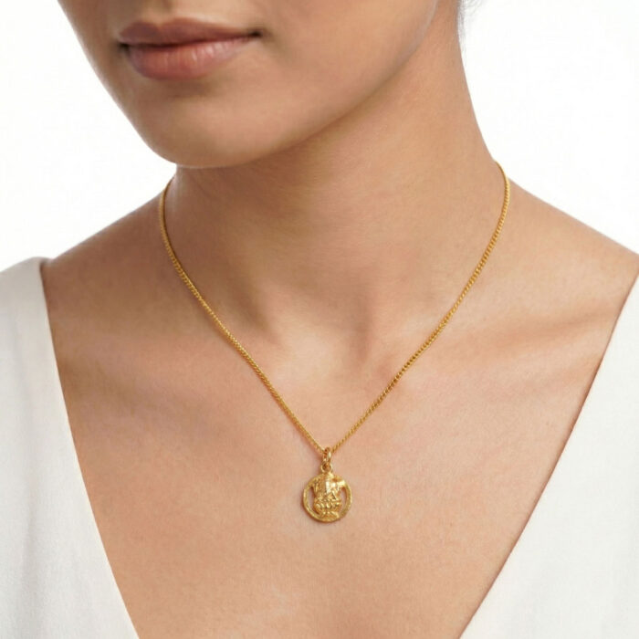 101-26N3476-B 22k gold lakshmi pendant, lakshmi gold pendant, mahalakshmi pendant gold, goddess lakshmi jewelry, traditional gold pendant, gold coin pendant lakshmi, ladies gold pendant, lightweight gold pendant, pure gold lakshmi pendant, devotional gold pendant